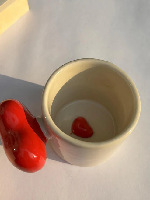 HEART MUG RED