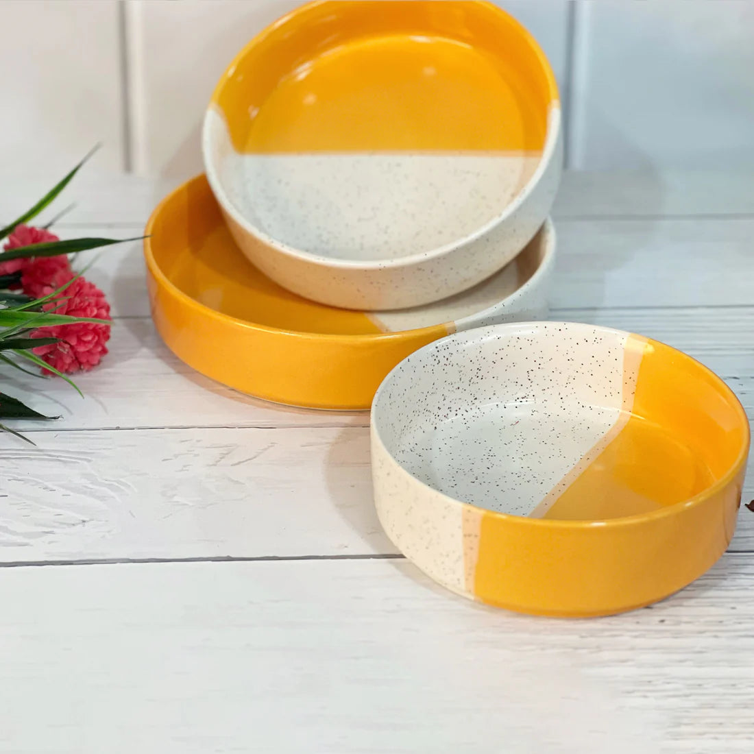 Yellow white bowl set of 3