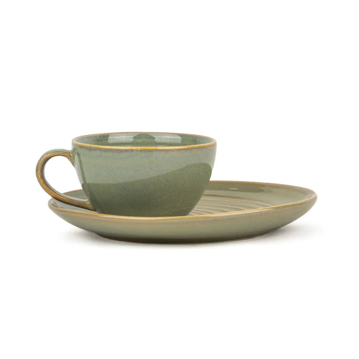 cup and saucer